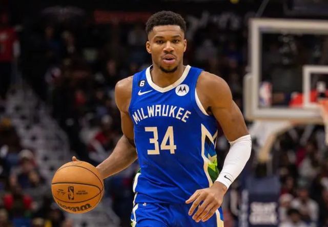 表现如出一 表现如出一